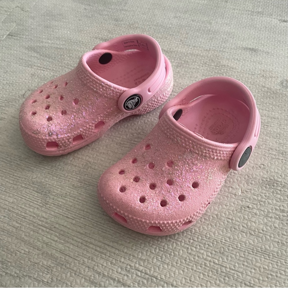 Crocs Pink glittery, sparkle, sandals, size 5